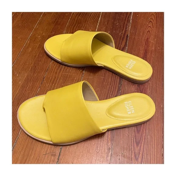 Eileen Fisher Edge Leather Thong Slide Sandals in Butter Yellow 7.5 - Picture 11 of 12